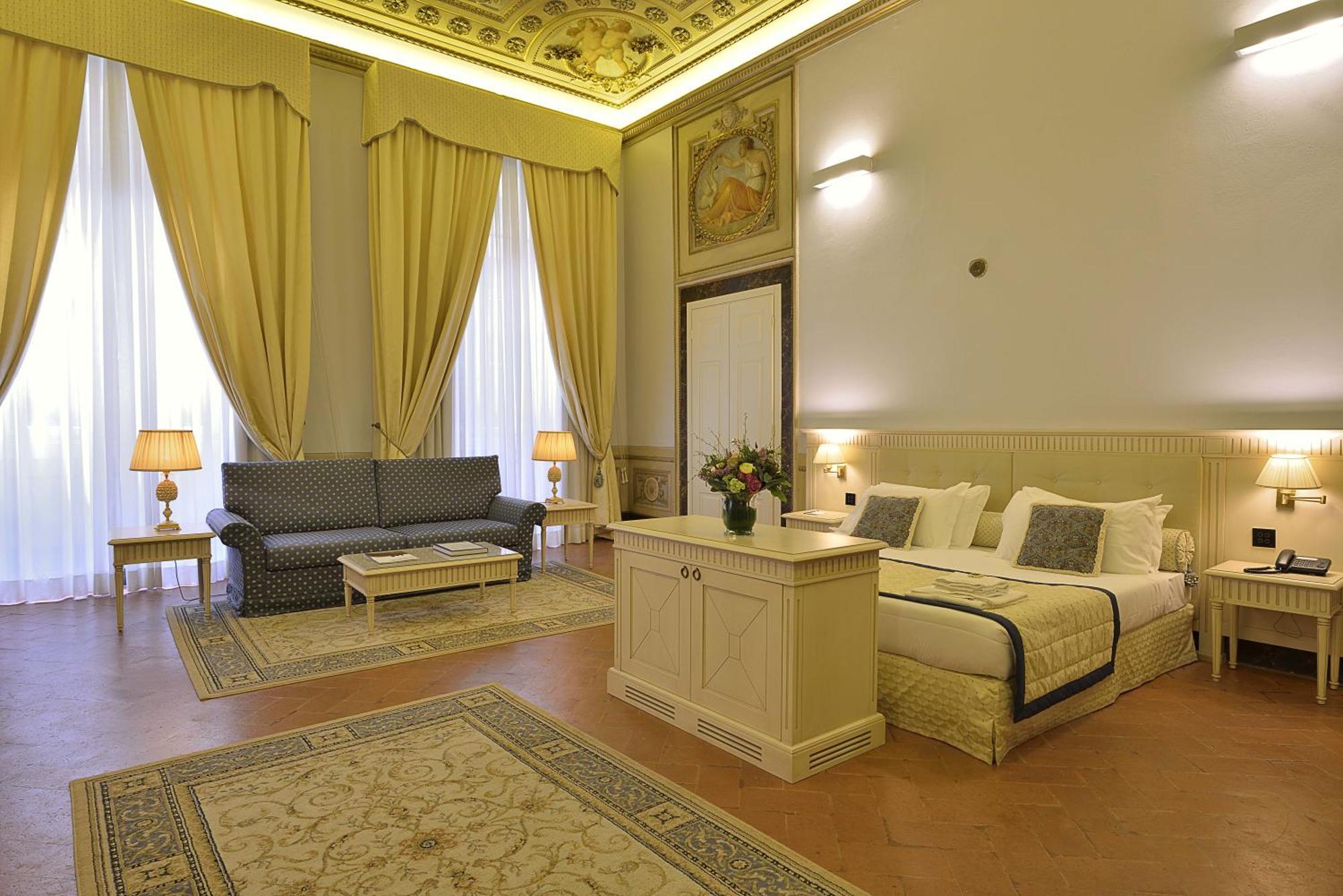 Palazzo Guicciardini Hotel Florence Exterior photo