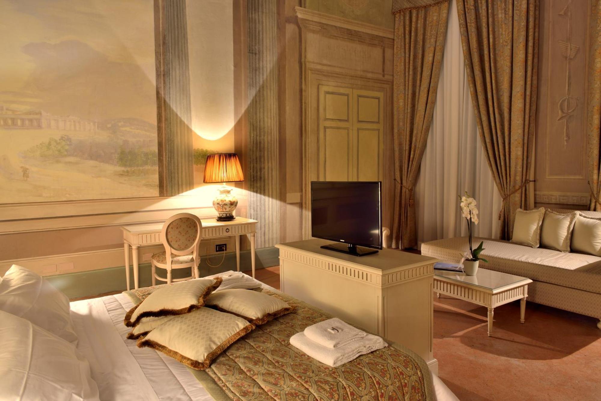 Palazzo Guicciardini Hotel Florence Room photo